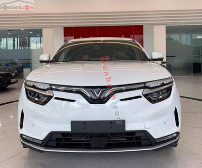 Xe VinFast VF8 Plus AWD 2026