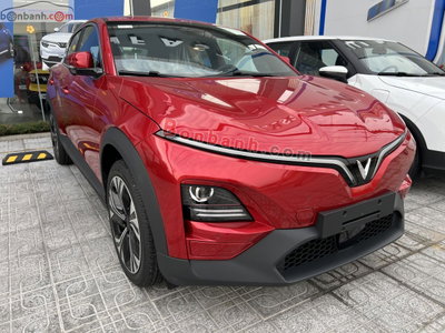 Xe VinFast VF6 Plus 2026