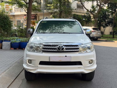 Toyota Fortuner TRD 2012 Trắng 120.000 km