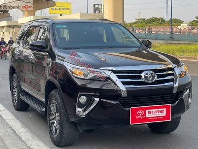 Xe Toyota Fortuner 2.7V 4x2 AT 2018