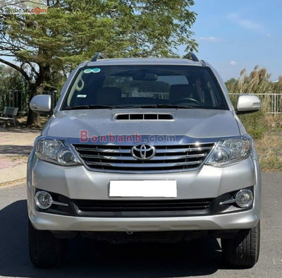 Xe Toyota Fortuner 2.5G 2015