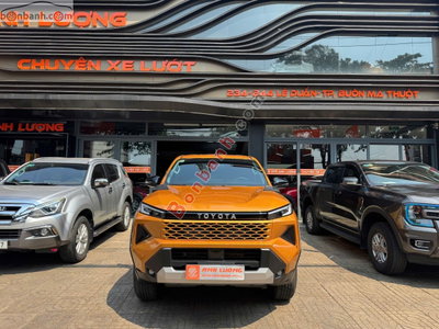 Xe Toyota Hilux Pro 2.8L 4x2 AT 2026