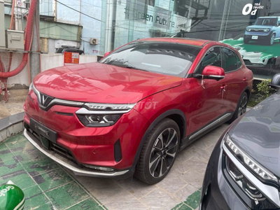 VF8 Plus 2023 GF Đỏ/nâu