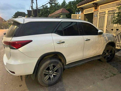 Toyota Fortuner 2021 1 cầu 130000 km