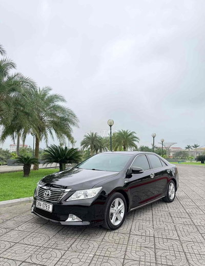 Toyota Camry 2014 2.5Q Đen 110000 km