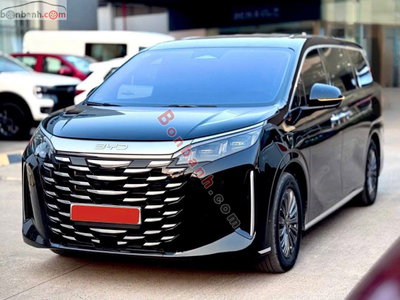 Xe BYD M9 Premium 2025