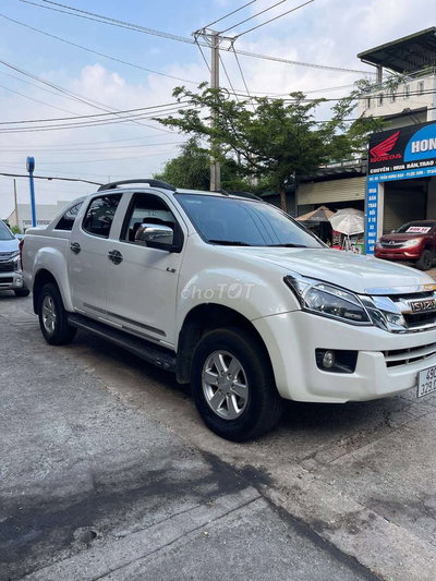 Isuzu LS 2016 Trắng Số sàn