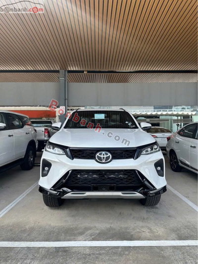 Xe Toyota Fortuner Legender 2.7L 4x2 AT 2026