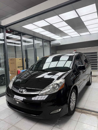 Toyota Sienna 2007 - 86000 km