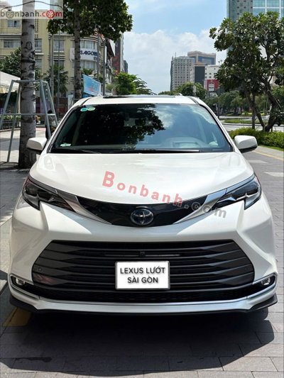 Xe Toyota Sienna Platinum 2.5 AT AWD 2021