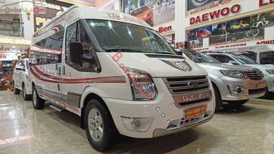 Xe Ford Transit Limousine 2018