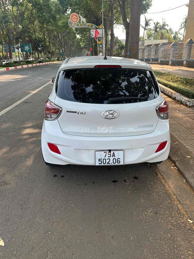 Hyundai Grand i10 Bản đủ Trắng zin căng đét 9 chủ
