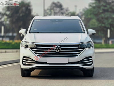 Xe Volkswagen Viloran Luxury 2023