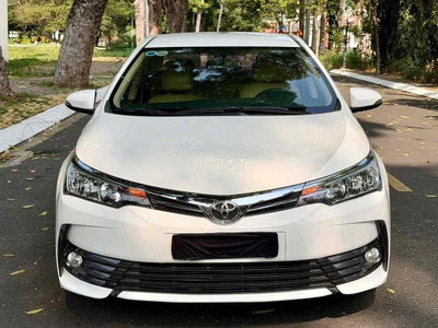 Toyota Corolla Altis 2017 Trắng 70.000 km