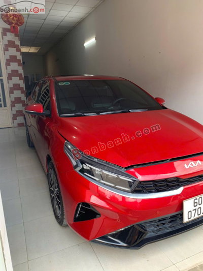 Xe Kia K3 Premium 2.0 AT 2022