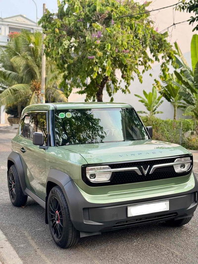 VinFast VF3 2025 màu Xanh vin 2025 sạc ko giới hạn