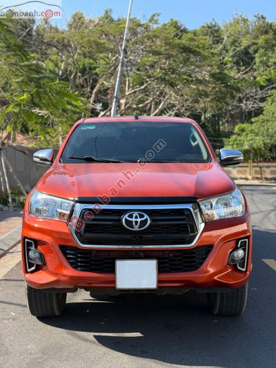 Xe Toyota Hilux 2.4E 4x2 AT 2018