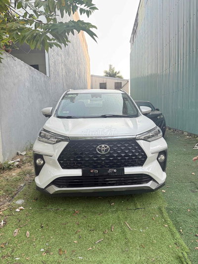 Toyota Veloz Cross 2022 Top Trắng