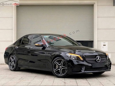 Xe Mercedes Benz C class C300 AMG 2020
