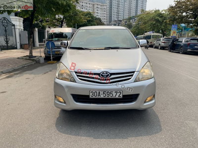 Xe Toyota Innova G 2010
