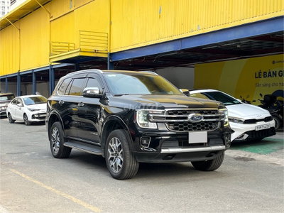 FORD EVEREST TITANIUM 2.0 4X2AT 2022 CTY XUẤT HĐ