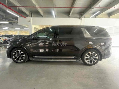 KIA Carnival 2022 Signature Nâu