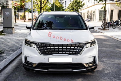 Xe Kia Carnival Signature 2.2D 2024