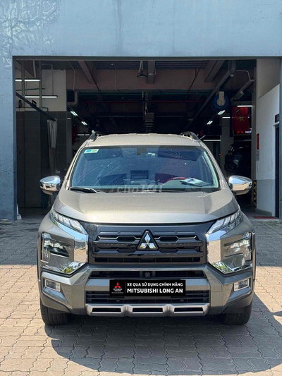 Mitsubishi Xpander Cross 2023 Nâu 9.000 km