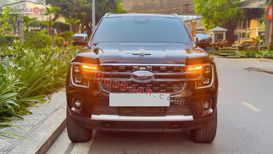 Xe Ford Everest Titanium Plus 2.0L 4x4 AT 2024
