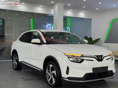 Xe VinFast VF8 Eco AWD 2023