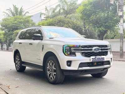 Everest 4x4 ĐK T1/2024 odo 38.000km đúng 1 chủ