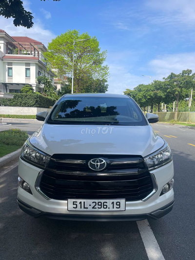 Toyota Innova Venturer 2020 Trắng