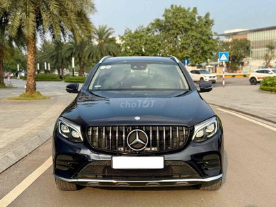 Mercedes GLC300 4Matic model 2018 màu xanh CVS