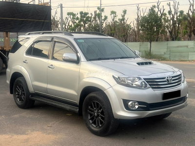 Toyota Fortuner 2016 máy dầu số sàn