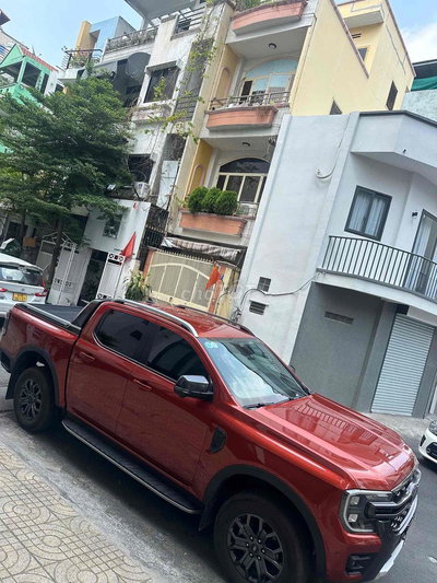 Ford Ranger 2024 Wildtrak Đỏ cam 20000 km