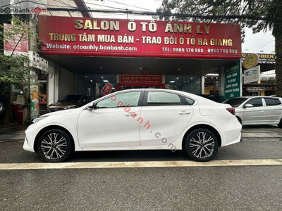 Xe Kia K3 Luxury 1.6 AT 2025