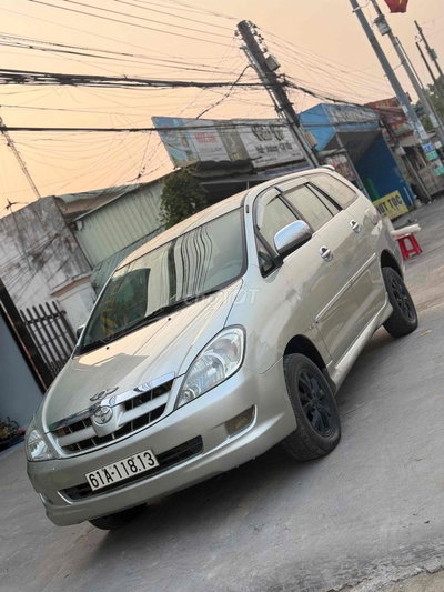Toyota Innova 2006 G Bạc xe nguyên zin