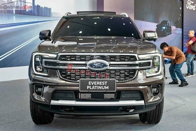 Xe Ford Everest Platinum 2.0L 4x4 AT 2026