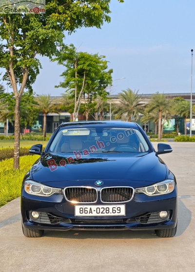 Xe BMW 3 Series 320i 2014