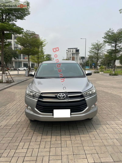 Xe Toyota Innova 2.0E 2018