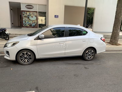 Mitsubishi Attrage 1.2 CVT Premium