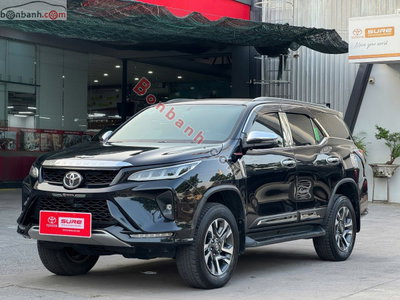 Xe Toyota Fortuner 2.4G 4x2 AT Legender 2021