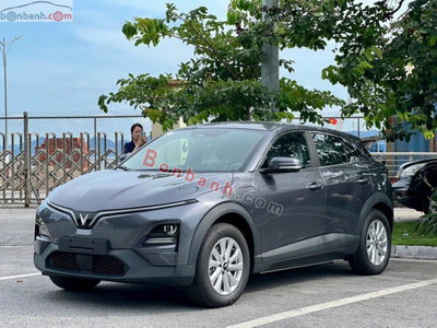 Xe VinFast VF6 Eco 2026