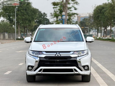 Xe Mitsubishi Outlander 2.0 CVT 2023