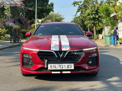 Xe VinFast Lux A 2.0 Base 2.0 AT 2021