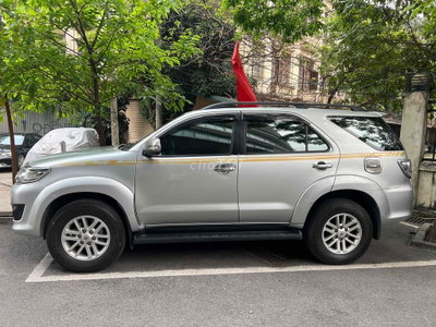 Toyota Fortuner 2013 Bạc 190000 km