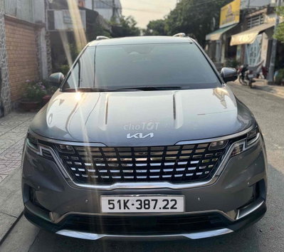 Kia Carnival 2.2D Signature 2024.