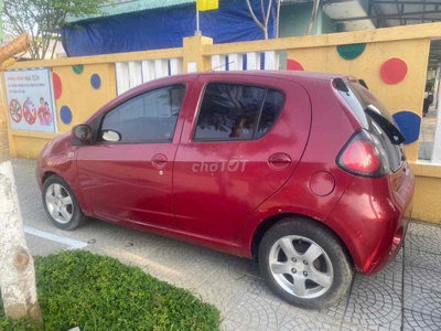 Tobe Hatchback 2010 Đỏ