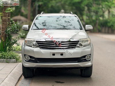 Xe Toyota Fortuner 2.7V 4x4 AT 2016