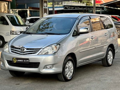 Toyota Innova 2009 Bạc